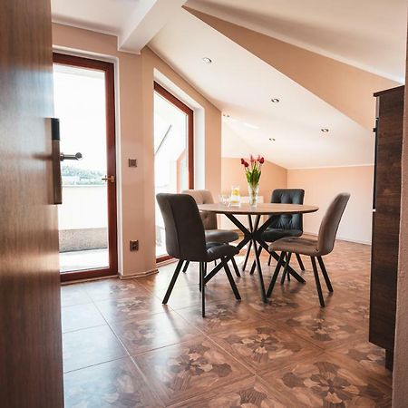 Point Flat, Beautiful View From Terrace To Prague Castle Apartment Exterior photo